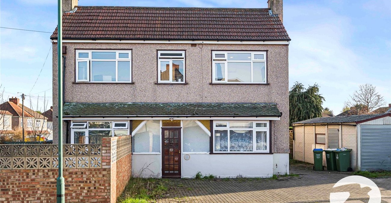 4 bedroom house for sale in Welling | Robinson Jackson