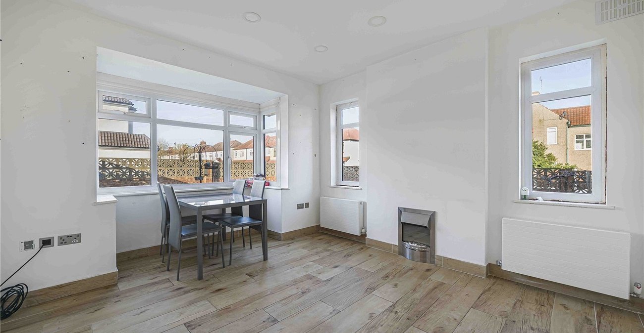 4 bedroom house for sale in Welling | Robinson Jackson