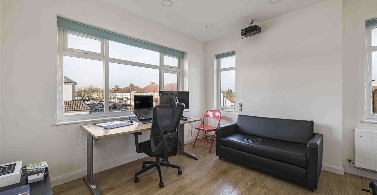 4 bedroom house for sale in Welling | Robinson Jackson