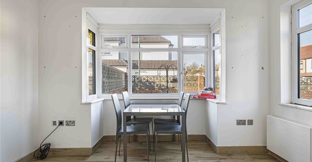 4 bedroom house for sale in Welling | Robinson Jackson