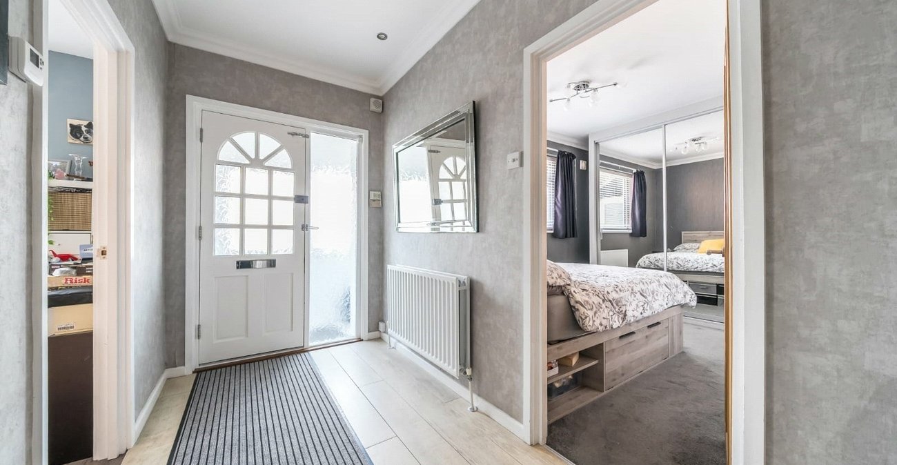 3 bedroom bungalow for sale in Welling | Robinson Jackson