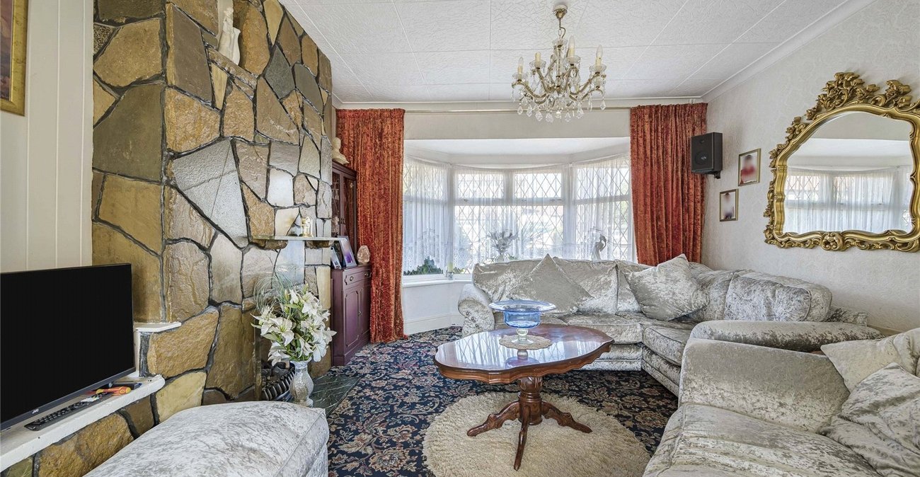 3 bedroom house for sale in Welling | Robinson Jackson