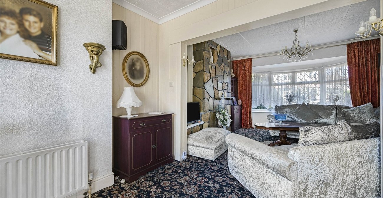 3 bedroom house for sale in Welling | Robinson Jackson