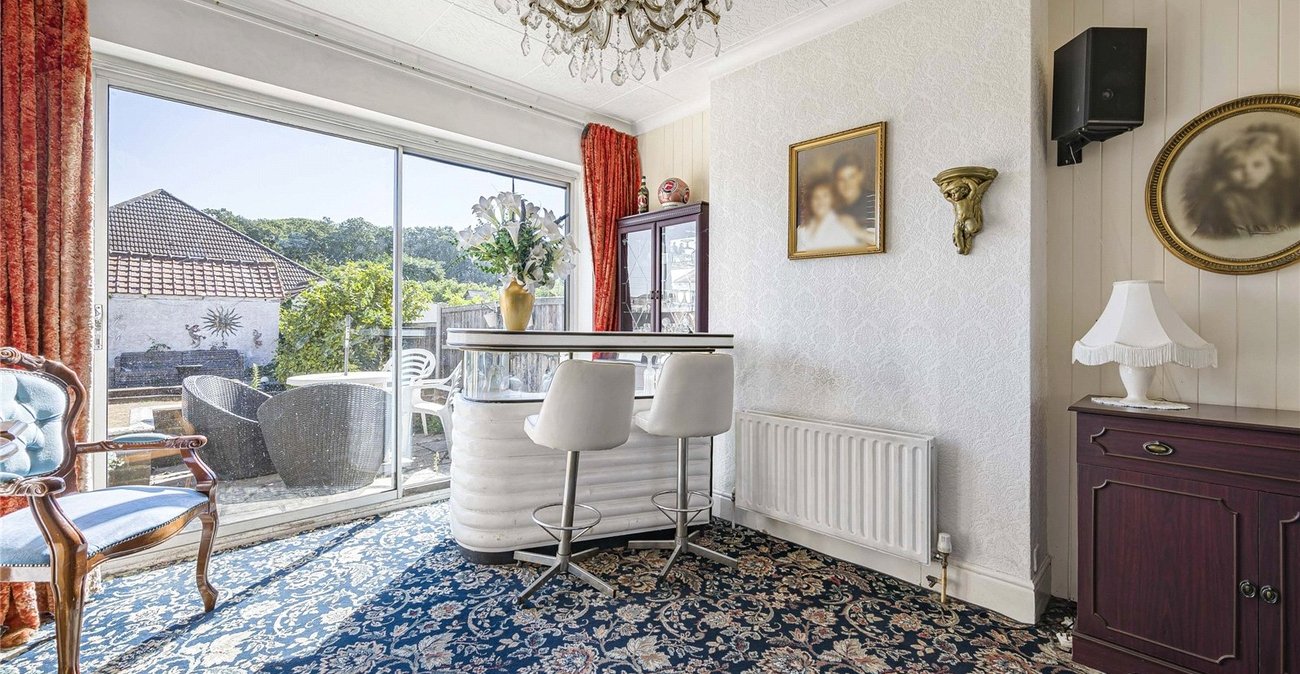 3 bedroom house for sale in Welling | Robinson Jackson