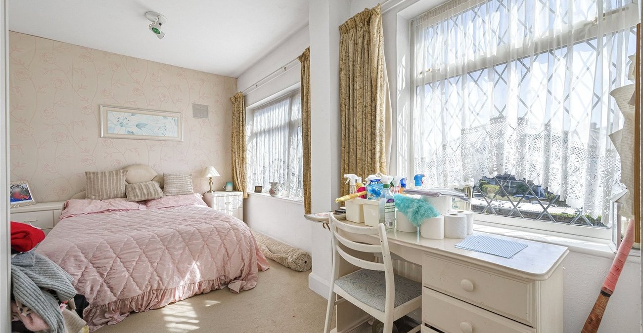 3 bedroom house for sale in Welling | Robinson Jackson