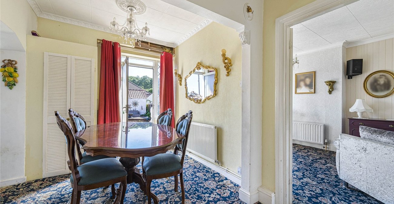 3 bedroom house for sale in Welling | Robinson Jackson