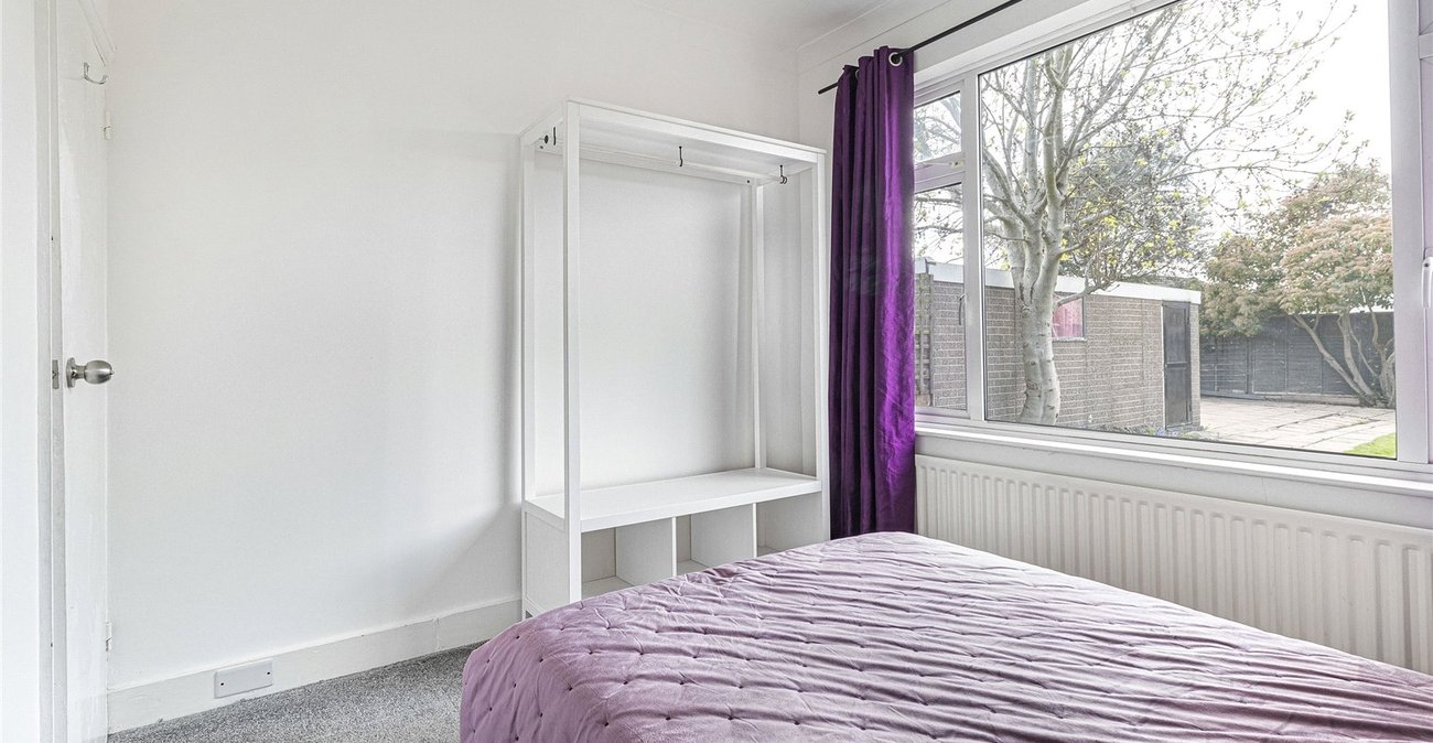 2 bedroom bungalow for sale in South Welling | Robinson Jackson
