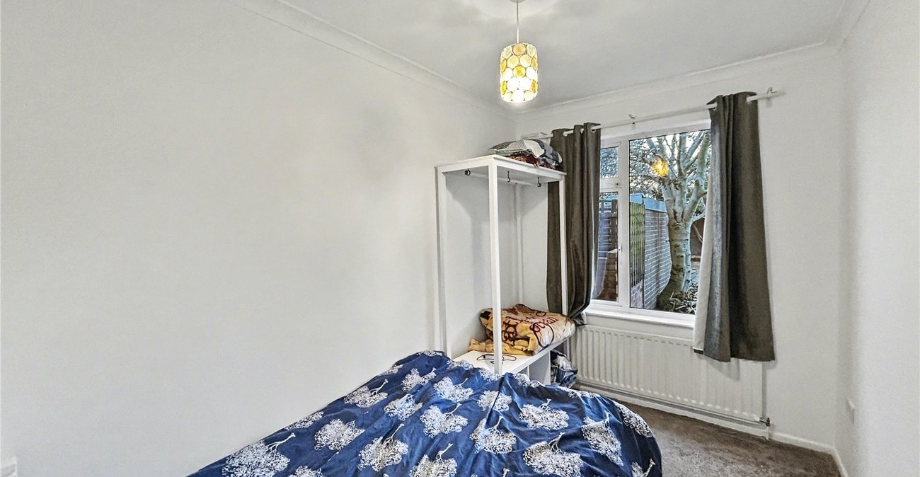 2 bedroom bungalow for sale in South Welling | Robinson Jackson