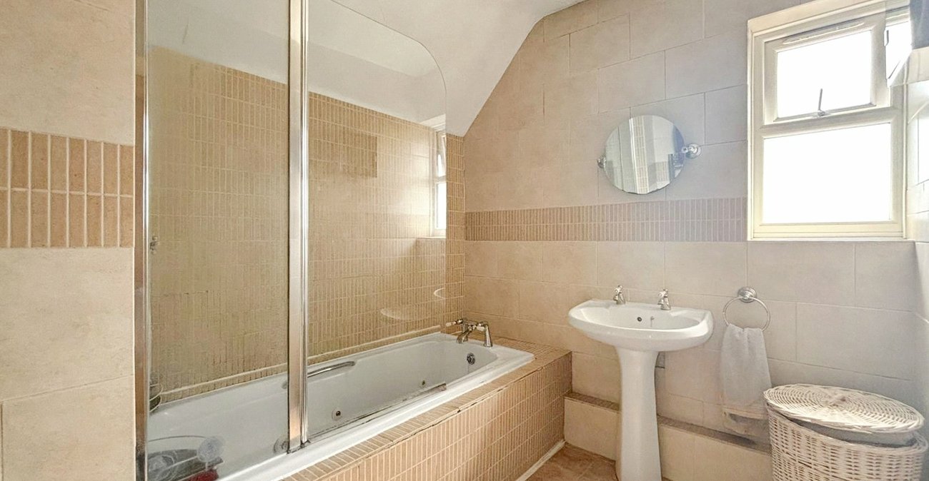 3 bedroom house for sale in Bexley | Robinson Jackson