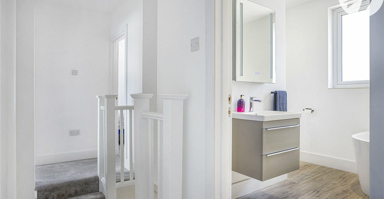 4 bedroom house for sale in Bexley | Robinson Jackson