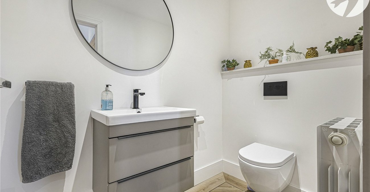 4 bedroom house for sale in Bexley | Robinson Jackson