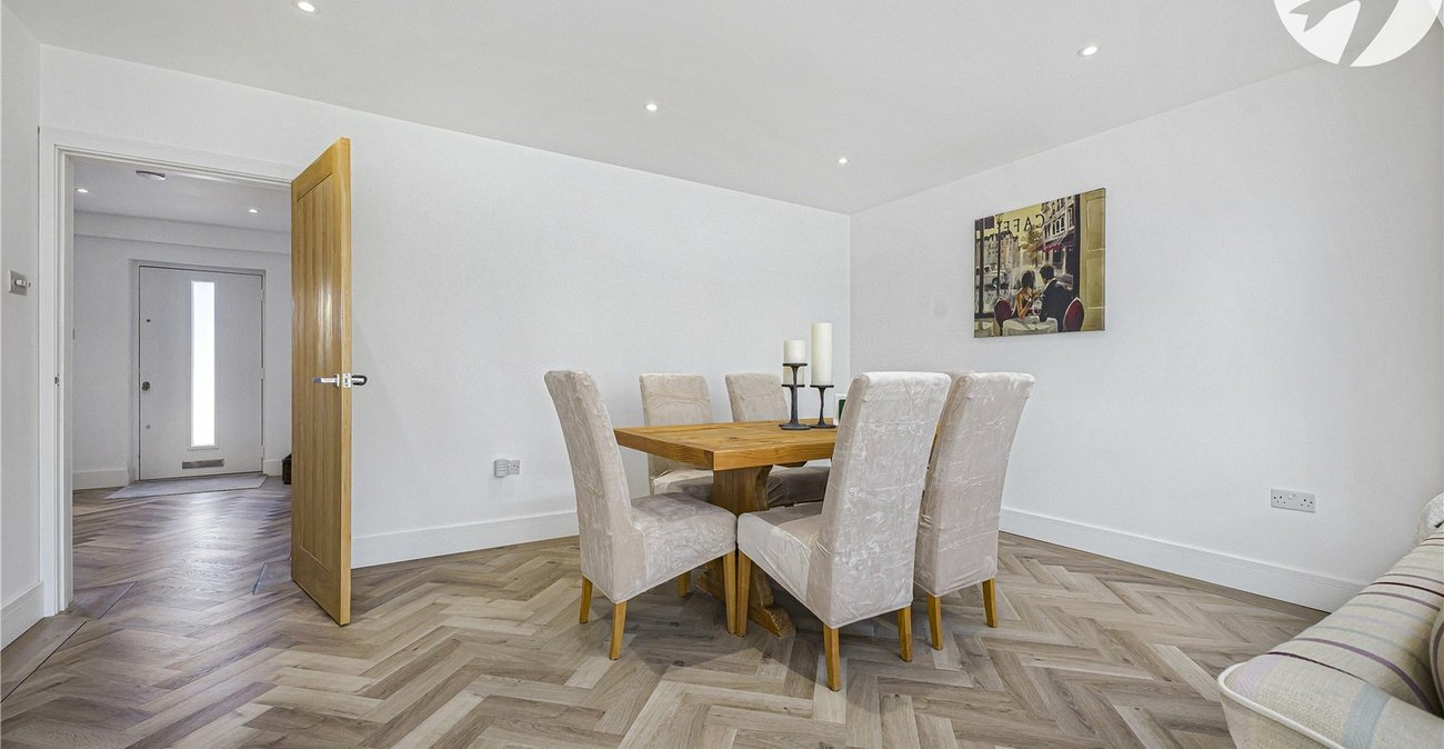 4 bedroom house for sale in Bexley | Robinson Jackson