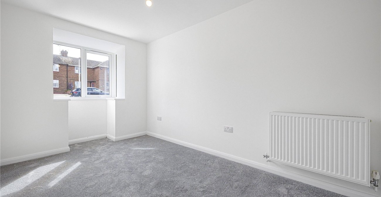 3 bedroom bungalow for sale in Rainham | Robinson Michael & Jackson