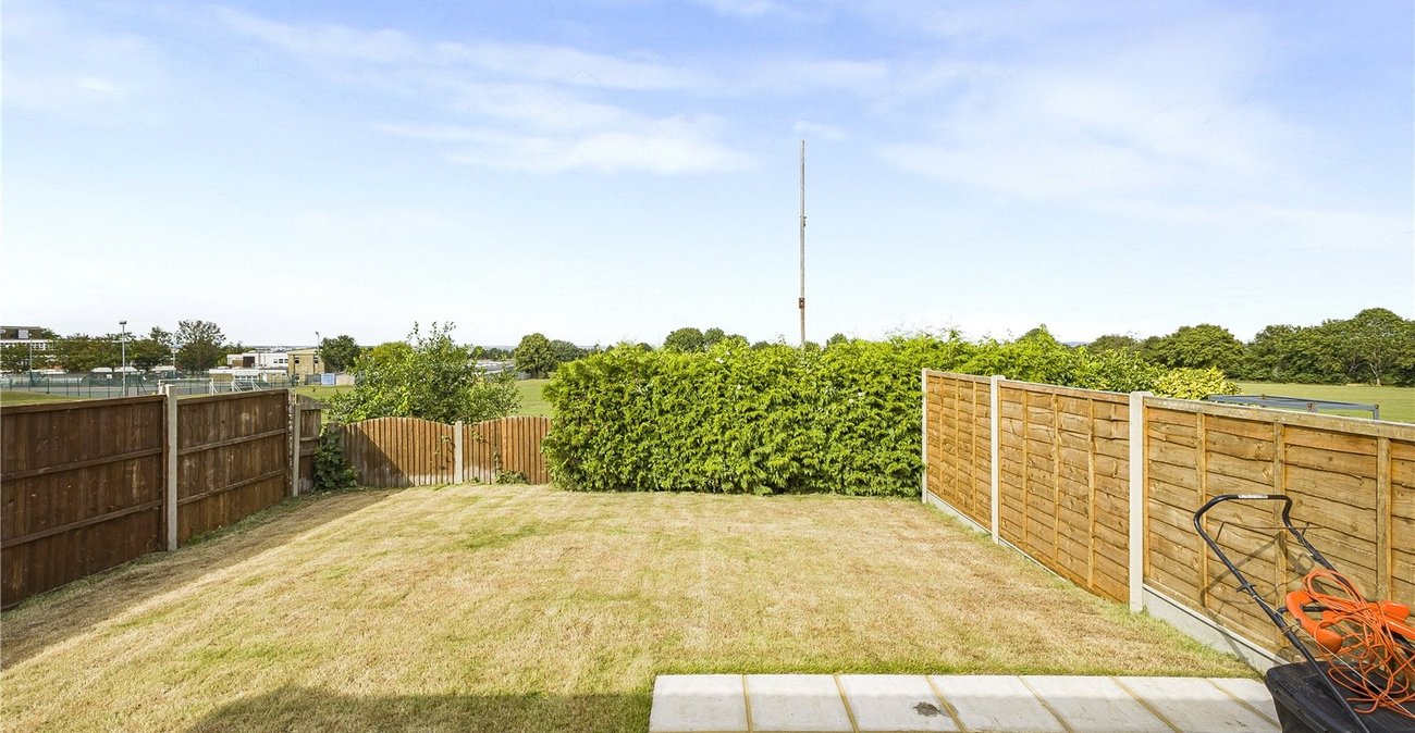 3 bedroom bungalow for sale in Rainham | Robinson Michael & Jackson