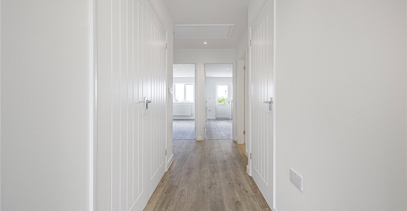 3 bedroom bungalow for sale in Rainham | Robinson Michael & Jackson