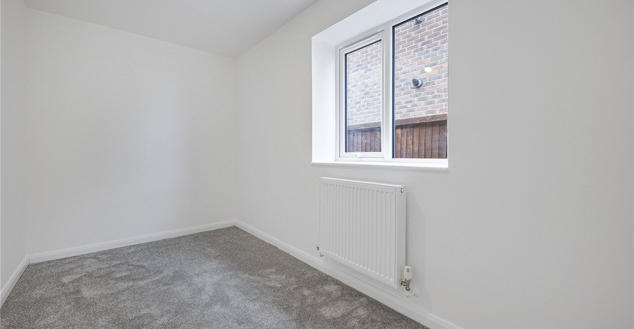 3 bedroom bungalow for sale in Rainham | Robinson Michael & Jackson