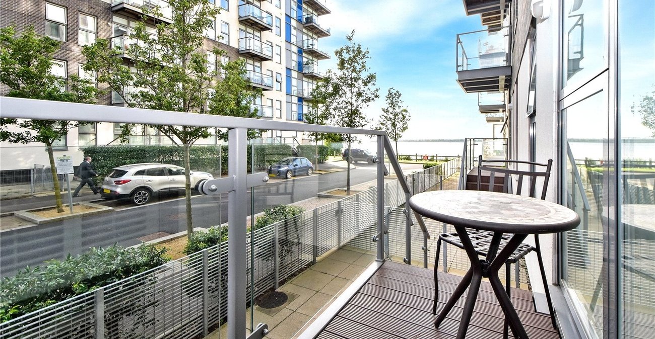 1 bedroom property for sale in Clovelly Place | Robinson Jackson
