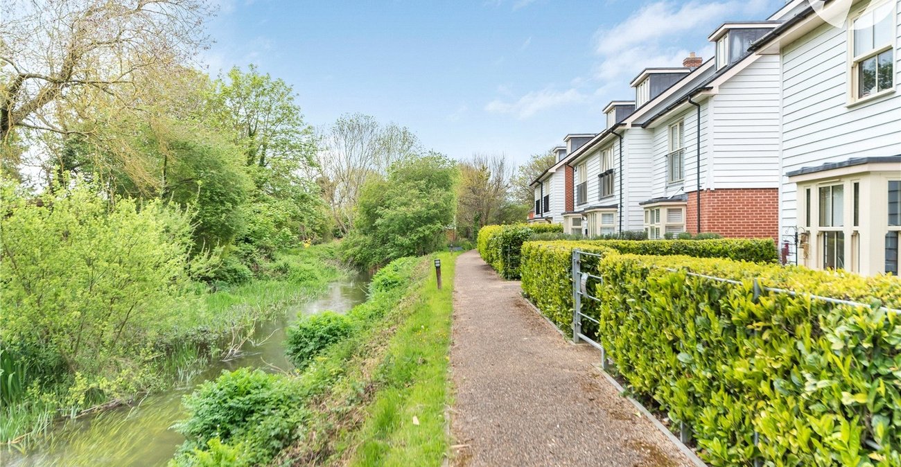 2 bedroom house for sale in Darenth Mill | Robinson Jackson