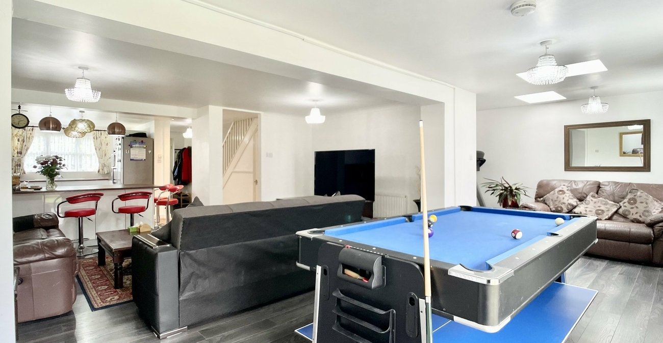 4 bedroom house for sale in Dartford | Robinson Jackson