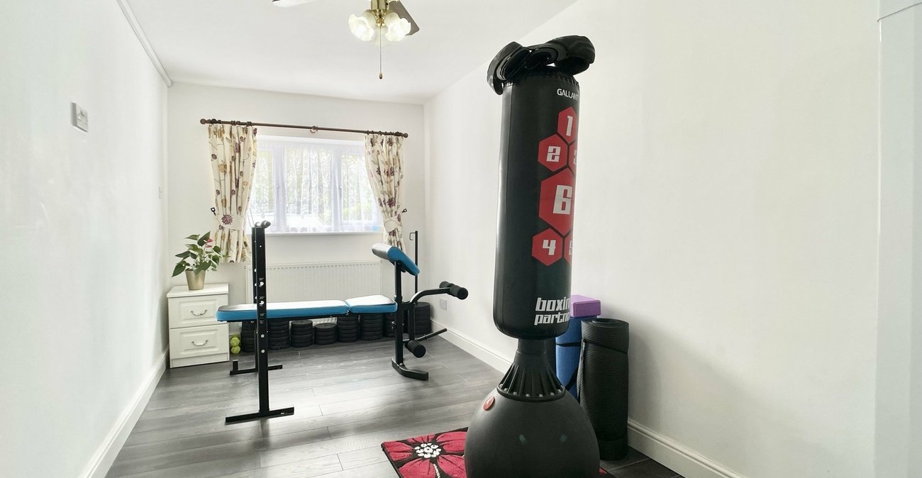 4 bedroom house for sale in Dartford | Robinson Jackson