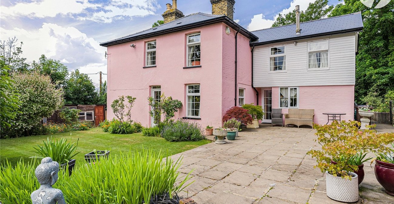 4 bedroom house for sale in Dartford | Robinson Jackson