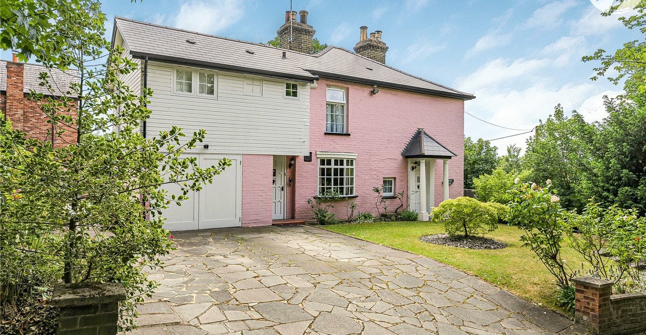 4 bedroom house for sale in Dartford | Robinson Jackson