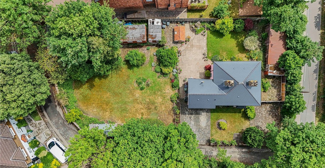 4 bedroom house for sale in Dartford | Robinson Jackson