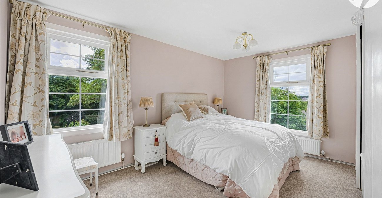 4 bedroom house for sale in Dartford | Robinson Jackson