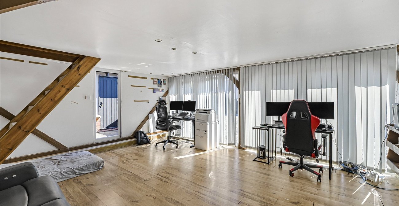 4 bedroom house for sale in Dartford | Robinson Jackson
