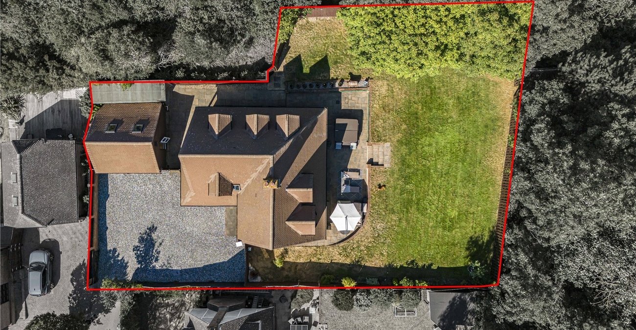 4 bedroom house for sale in Dartford | Robinson Jackson