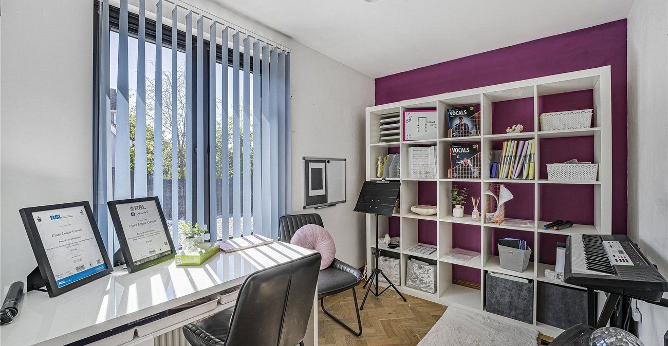 4 bedroom house for sale in Dartford | Robinson Jackson