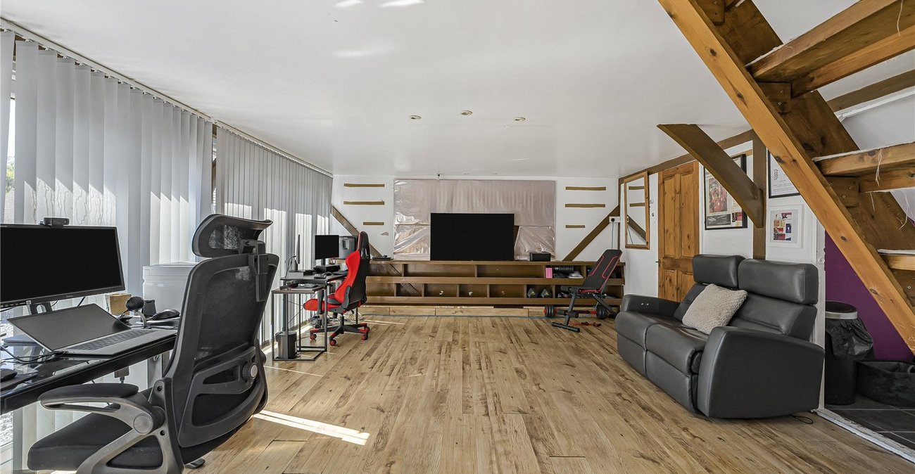4 bedroom house for sale in Dartford | Robinson Jackson