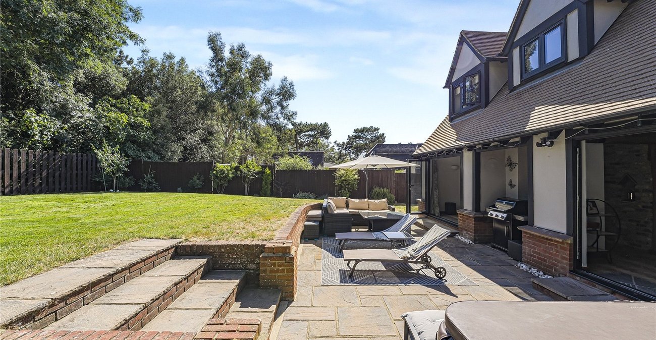 4 bedroom house for sale in Dartford | Robinson Jackson