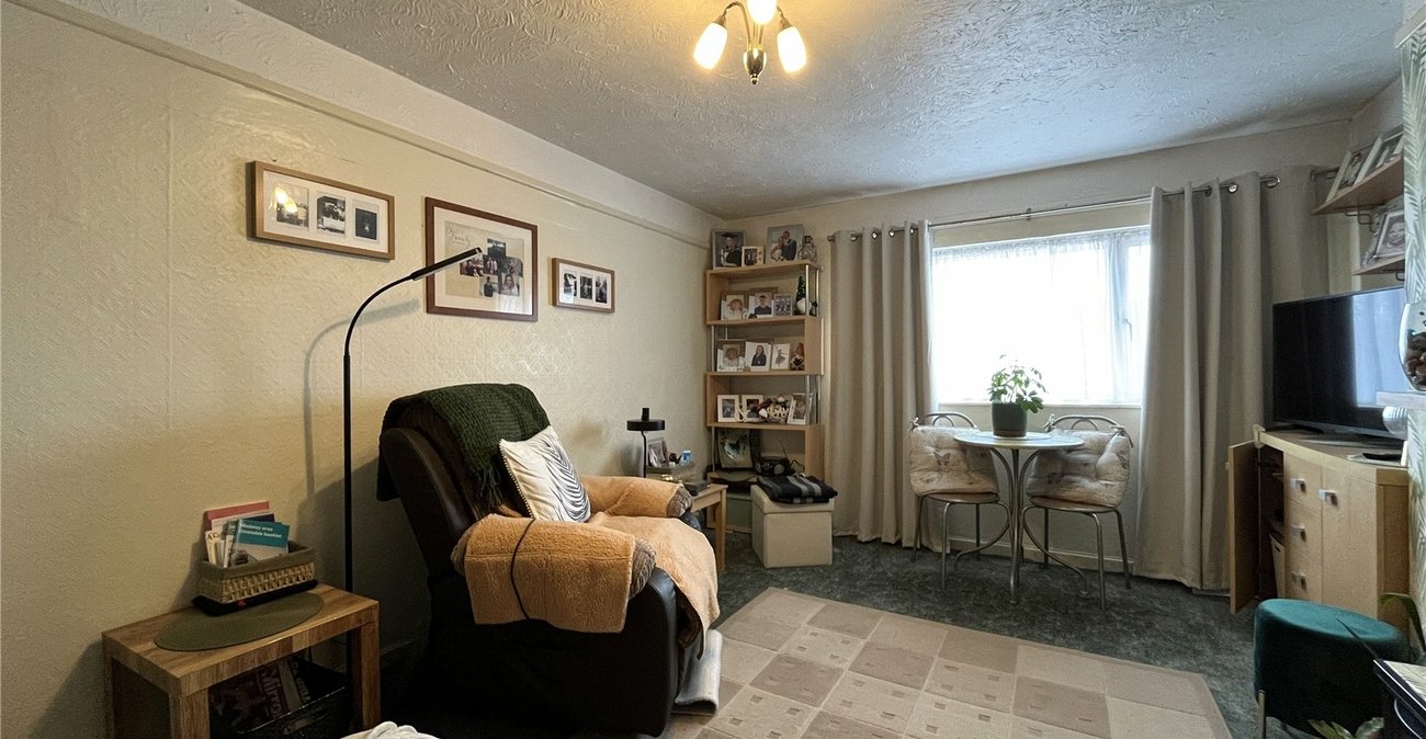 2 bedroom property for sale in Lordswood | Robinson Michael & Jackson