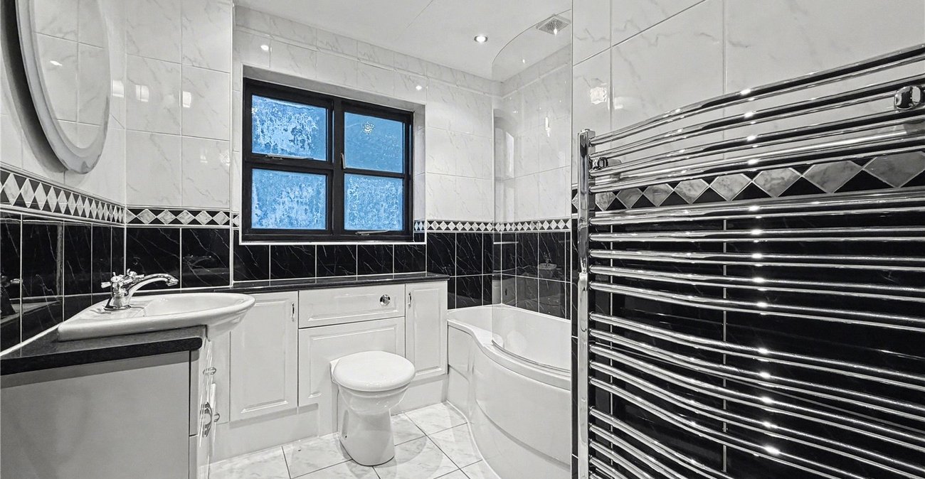 4 bedroom house for sale in Darland | Robinson Michael & Jackson