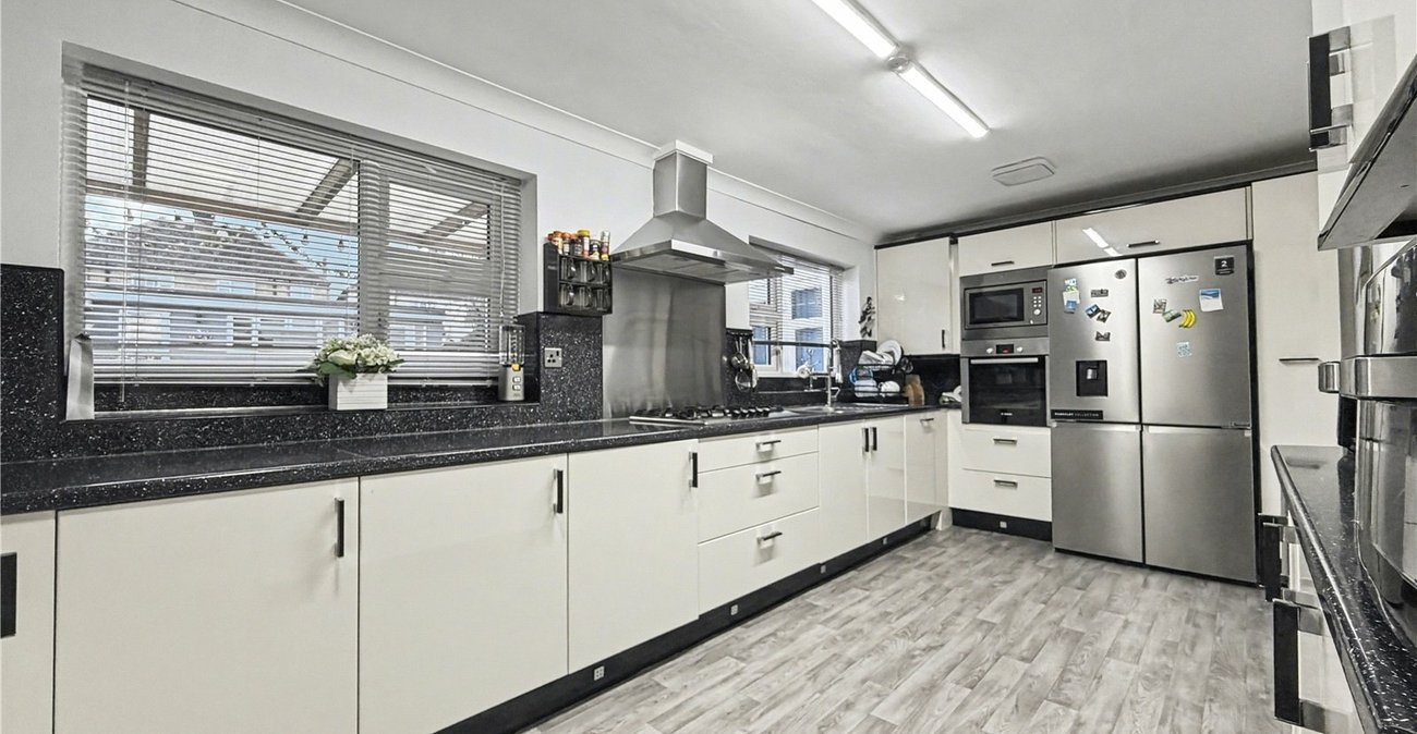 5 bedroom house for sale in Gillingham | Robinson Michael & Jackson