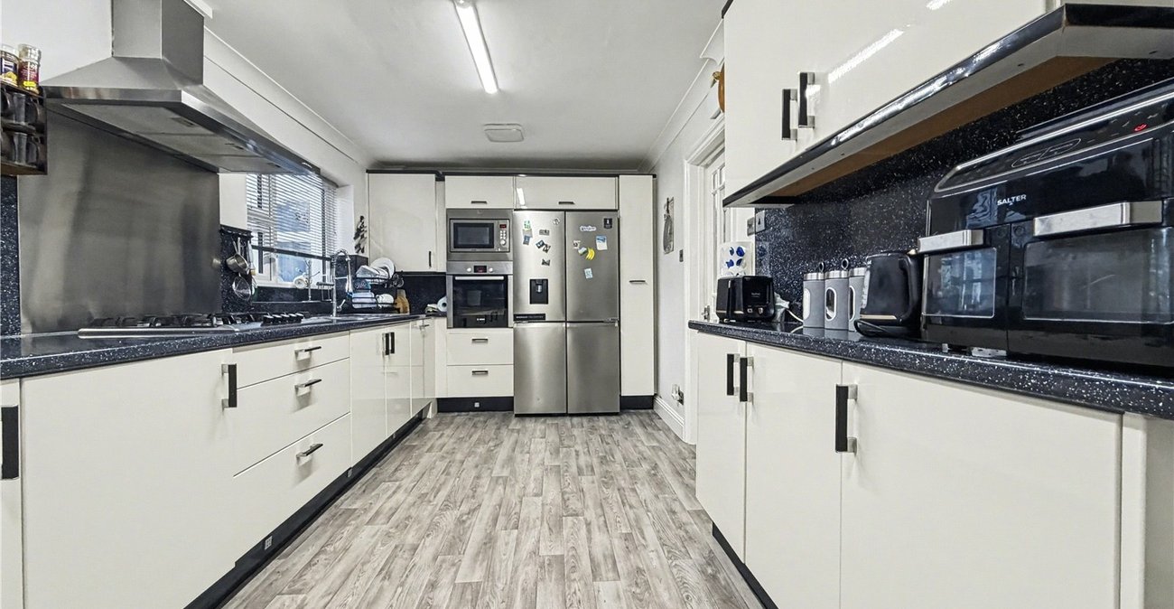 5 bedroom house for sale in Gillingham | Robinson Michael & Jackson