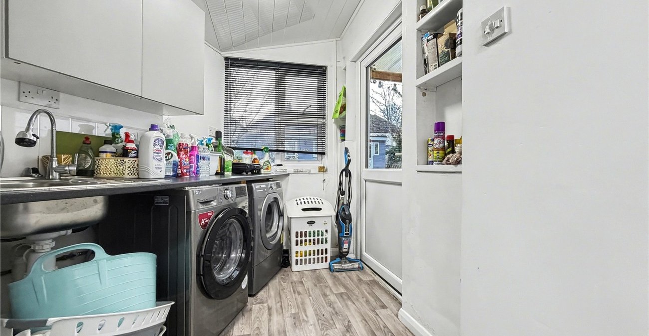 5 bedroom house for sale in Gillingham | Robinson Michael & Jackson