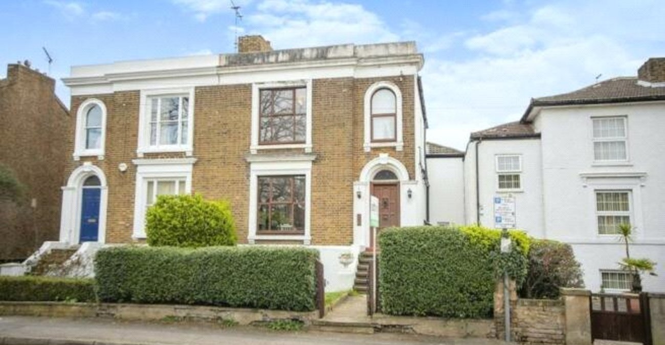 4 bedroom house for sale in Gravesend | Robinson Michael & Jackson