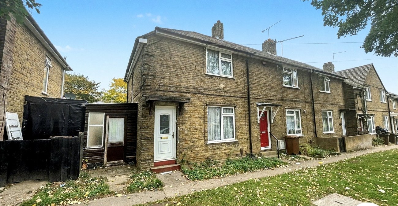 3 bedroom house to rent in Rochester | Robinson Michael & Jackson