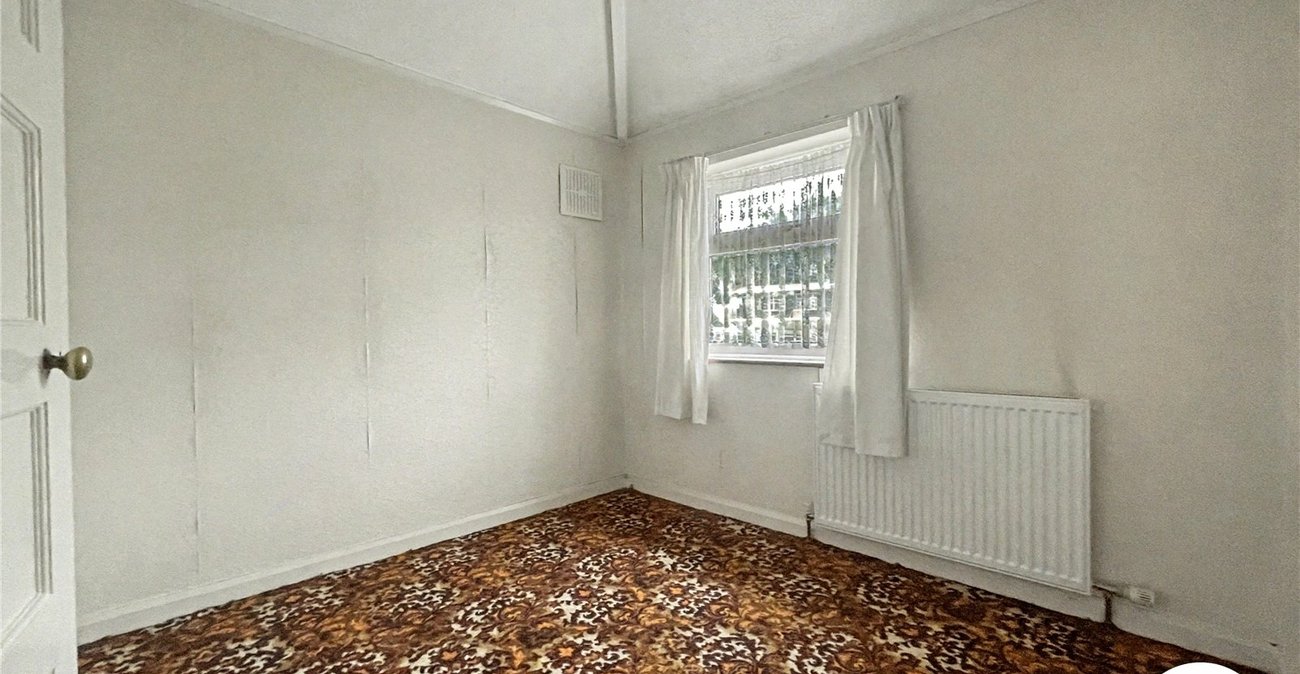 3 bedroom house to rent in Rochester | Robinson Michael & Jackson