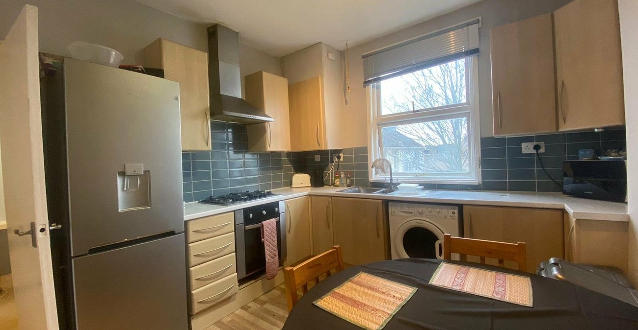 2 bedroom property for sale in Gravesend | Robinson Michael & Jackson