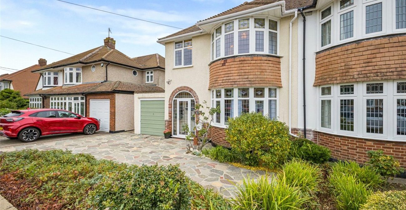 3 bedroom house for sale in Locksbottom | Robinson Jackson