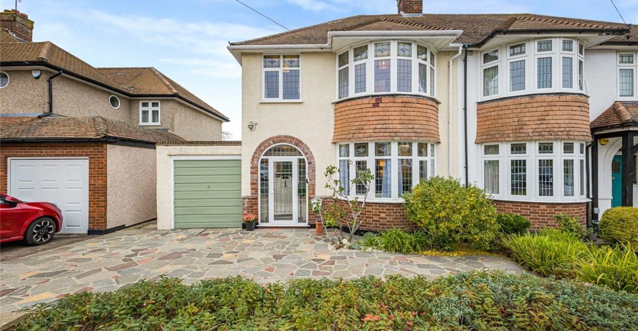 3 bedroom house for sale in Locksbottom | Robinson Jackson