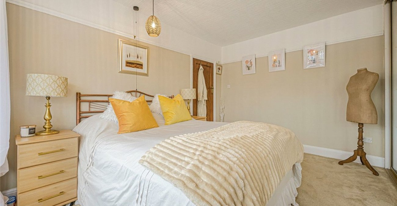 3 bedroom house for sale in Locksbottom | Robinson Jackson