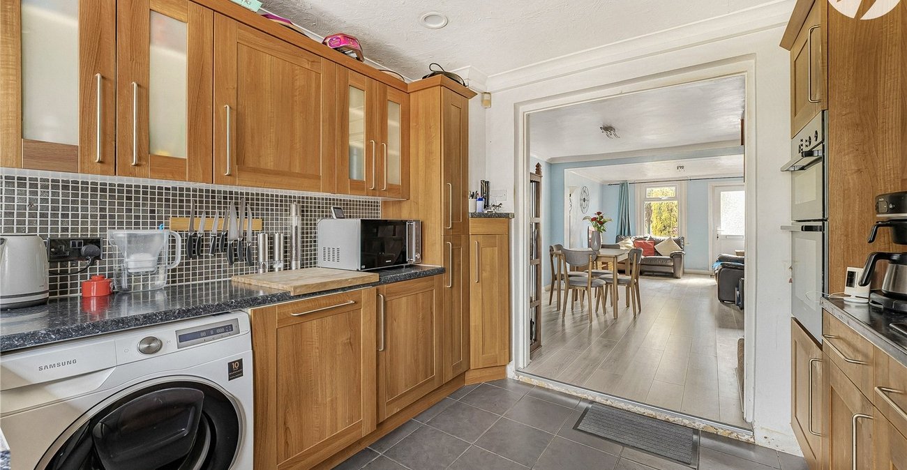 2 bedroom house for sale in West Dartford | Robinson Jackson