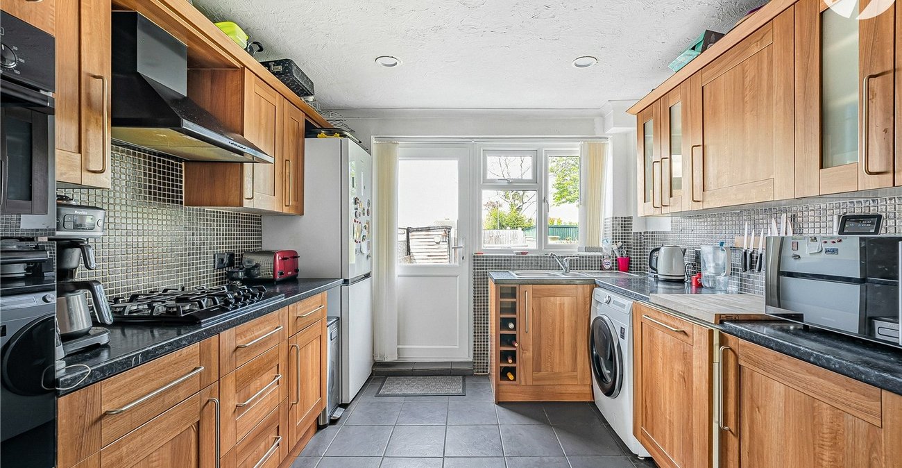 2 bedroom house for sale in West Dartford | Robinson Jackson