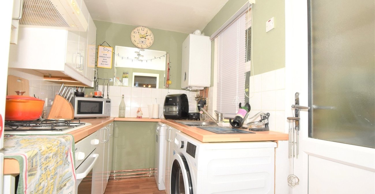 2 bedroom house for sale in West Dartford | Robinson Jackson