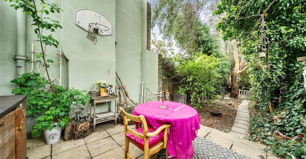 2 bedroom house for sale in Sydenham | Robinson Jackson