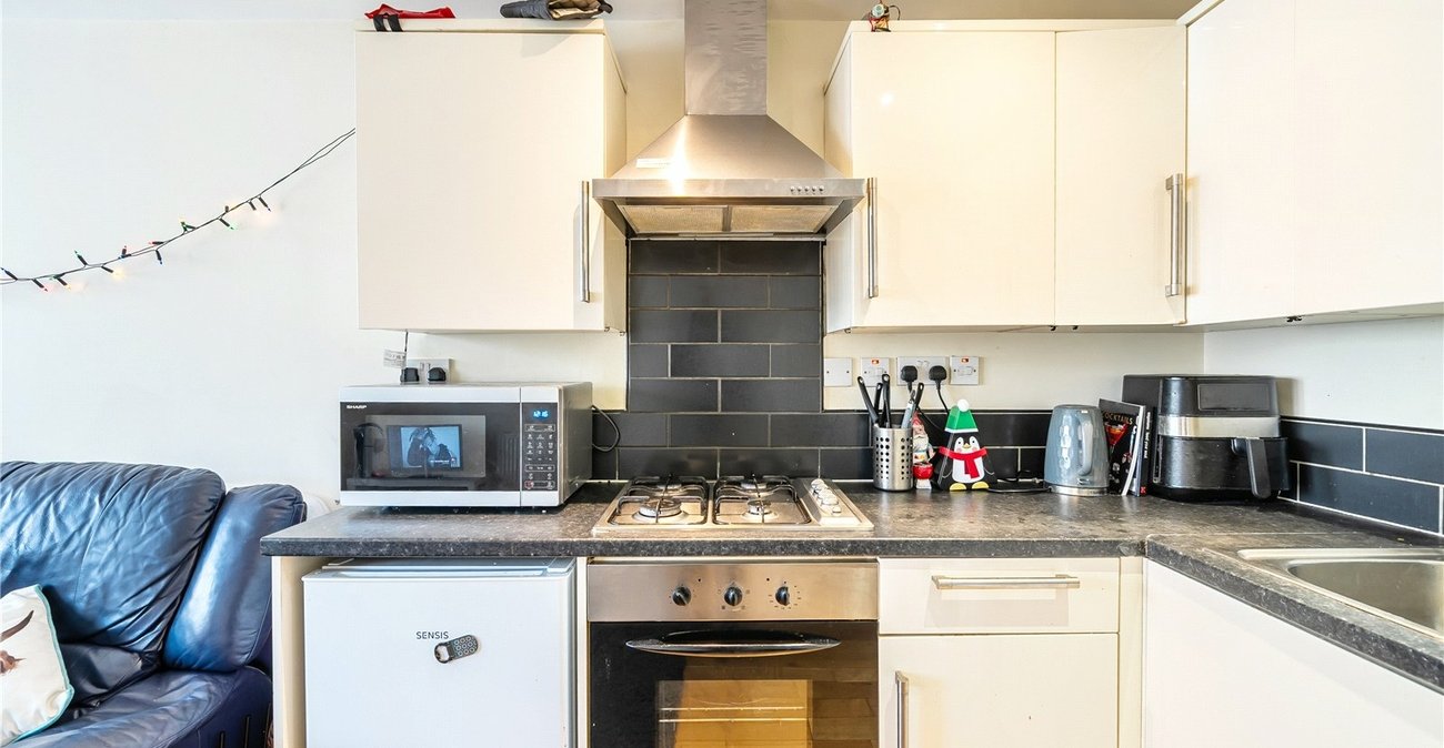 2 bedroom property for sale in Sydenham | Robinson Jackson